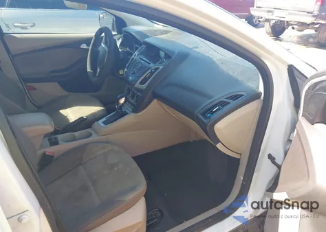 2013 Ford Focus Se z USA, uszkodzony, nr VIN 1FADP3F29DL151016